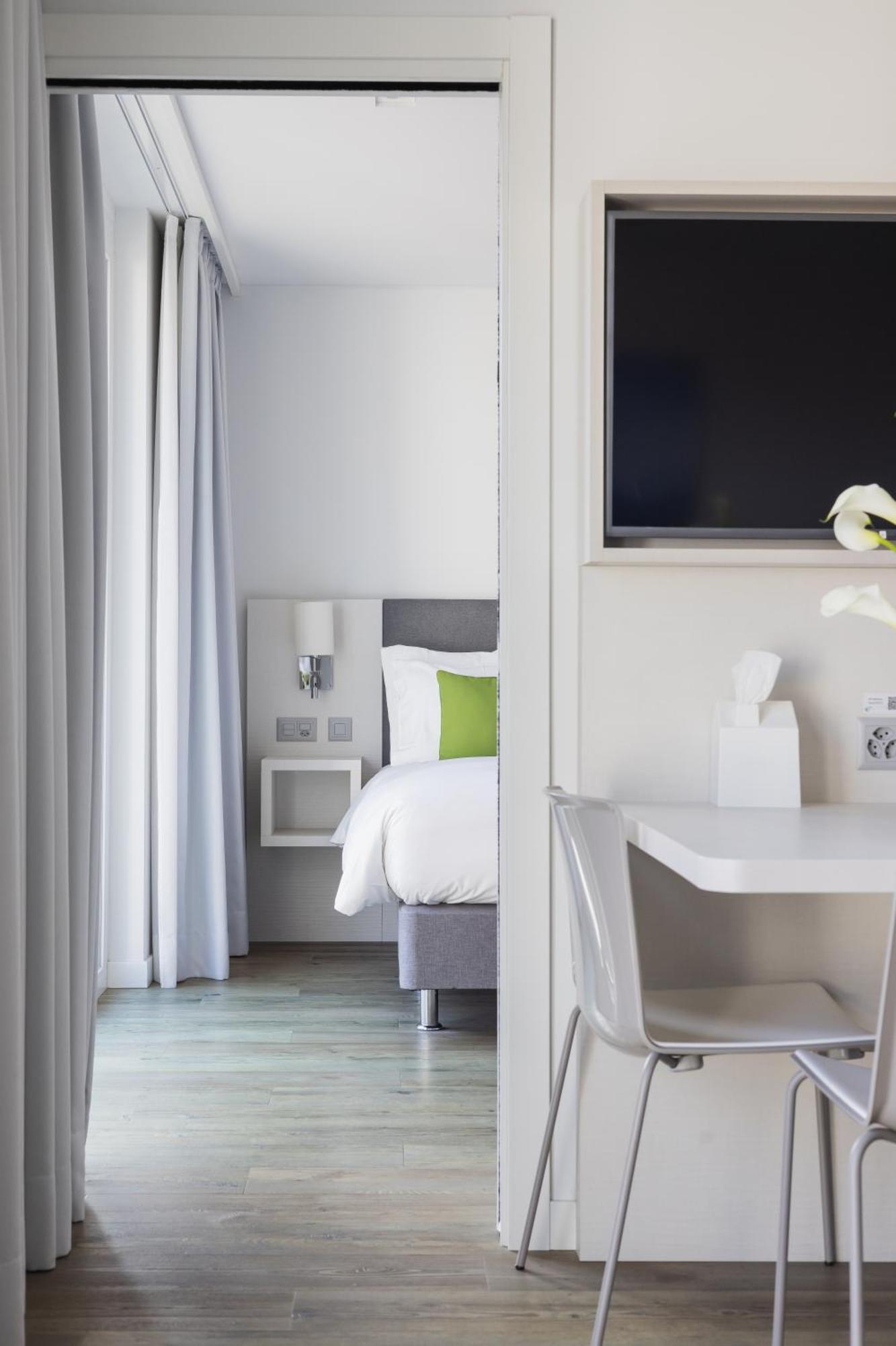 Base Vevey Hotel ภายนอก รูปภาพ
