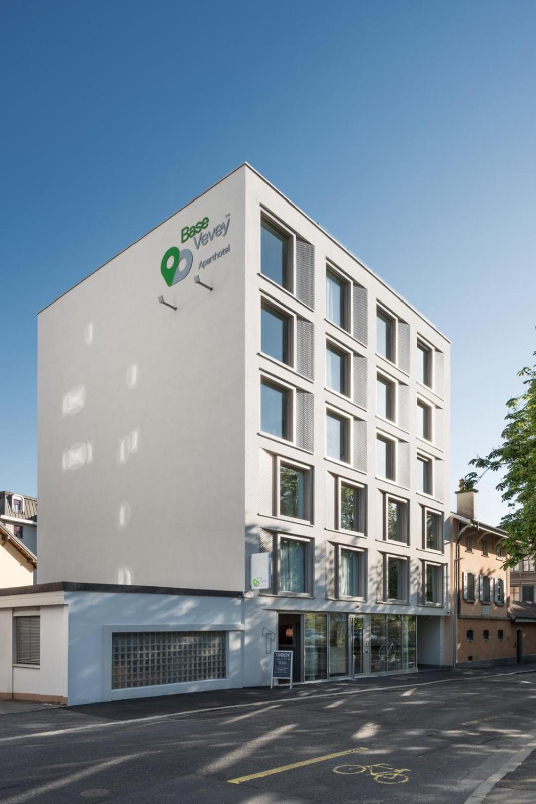 Base Vevey Hotel ภายนอก รูปภาพ