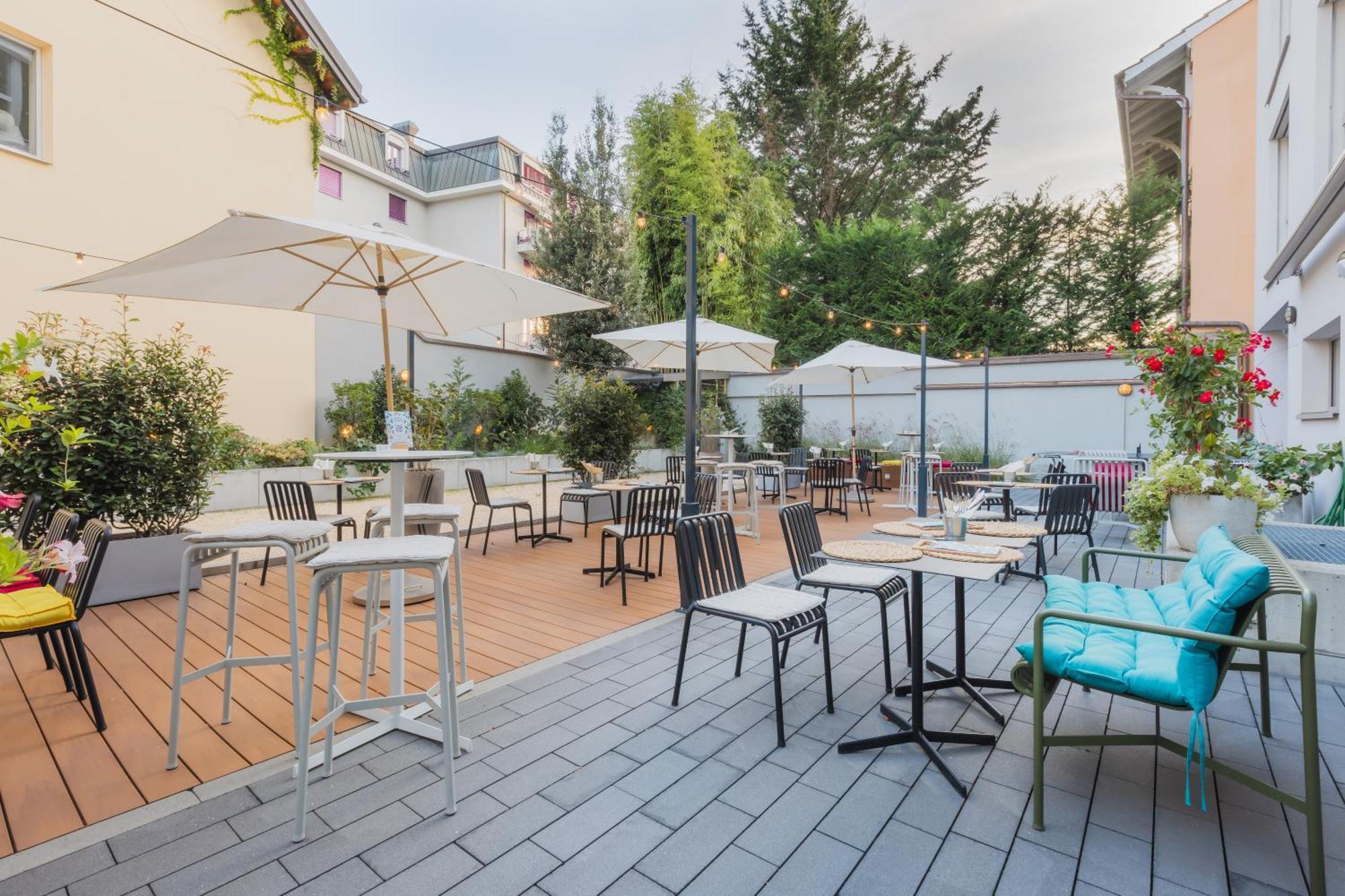 Base Vevey Hotel ภายนอก รูปภาพ