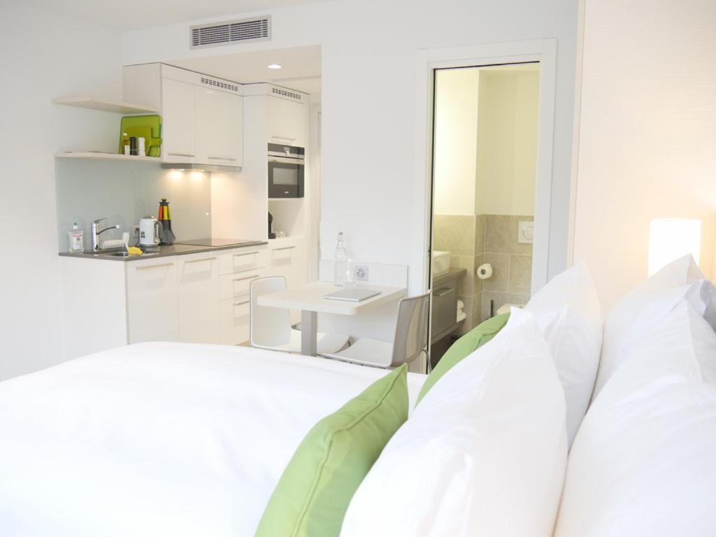 Base Vevey Hotel ห้อง รูปภาพ